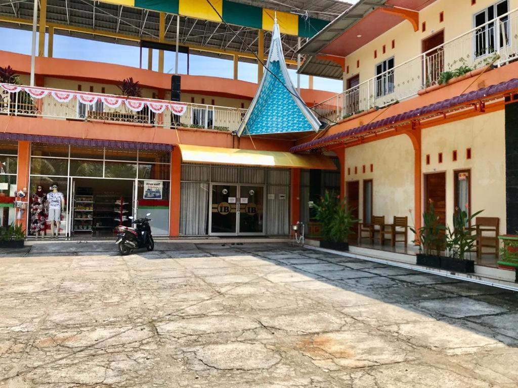 Penginapan Intan Bandara Hotel Padang  Exterior foto